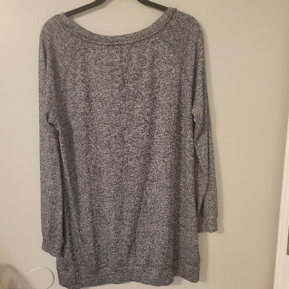 Athleta Womens Long Sleeve Charcoal Gray Athletic Modal Tunic. Size L - Picture 3 of 6